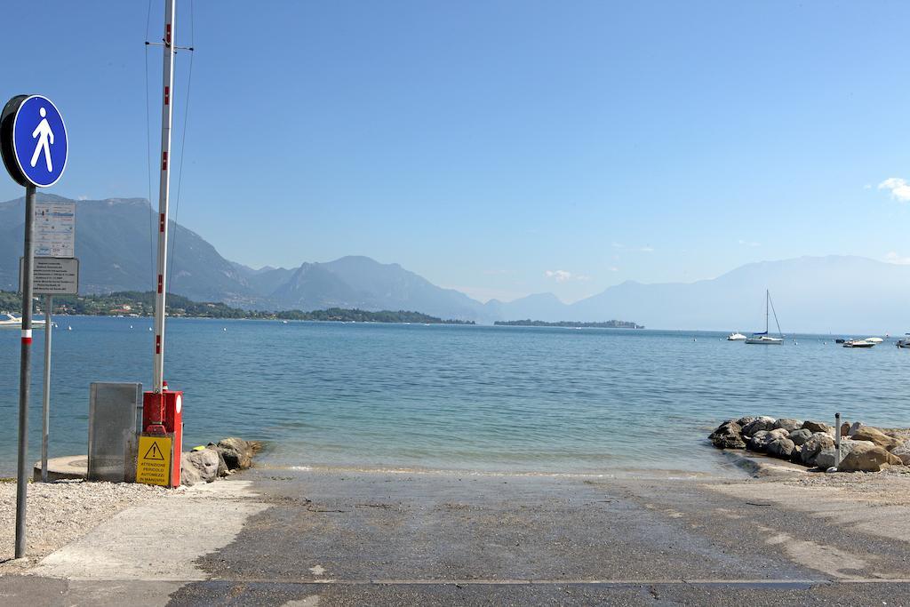 Camping Garden Tourist Manerba del Garda Exteriör bild