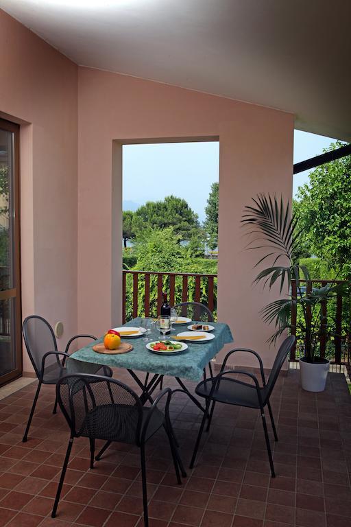 Camping Garden Tourist Manerba del Garda Rum bild