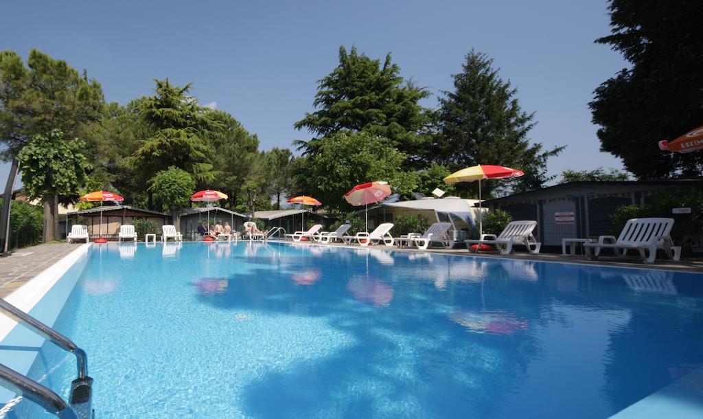Camping Garden Tourist Manerba del Garda Exteriör bild